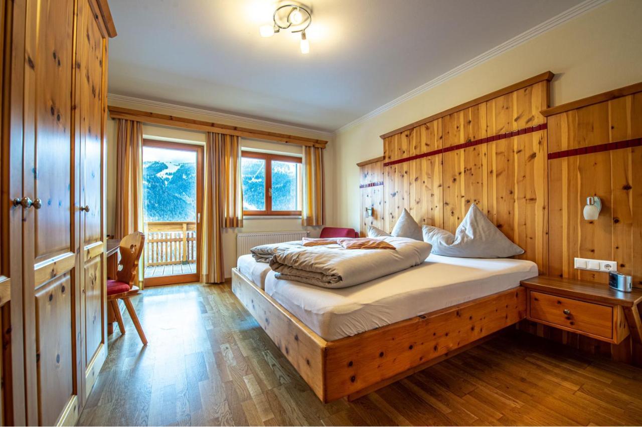 Hotel Raunig บาด ไคลน์เคิร์ชไฮม์ ภายนอก รูปภาพ