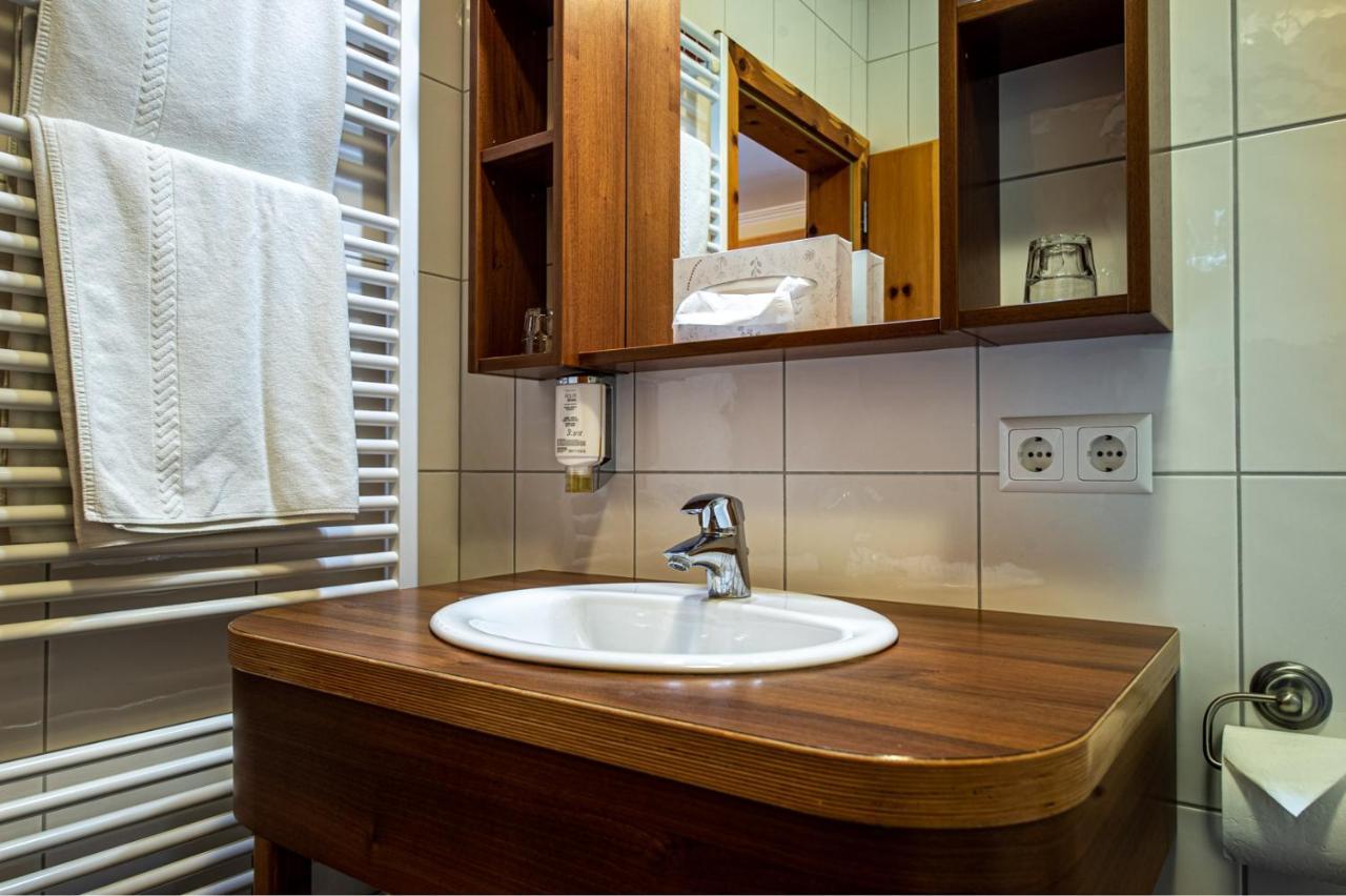 Hotel Raunig บาด ไคลน์เคิร์ชไฮม์ ภายนอก รูปภาพ